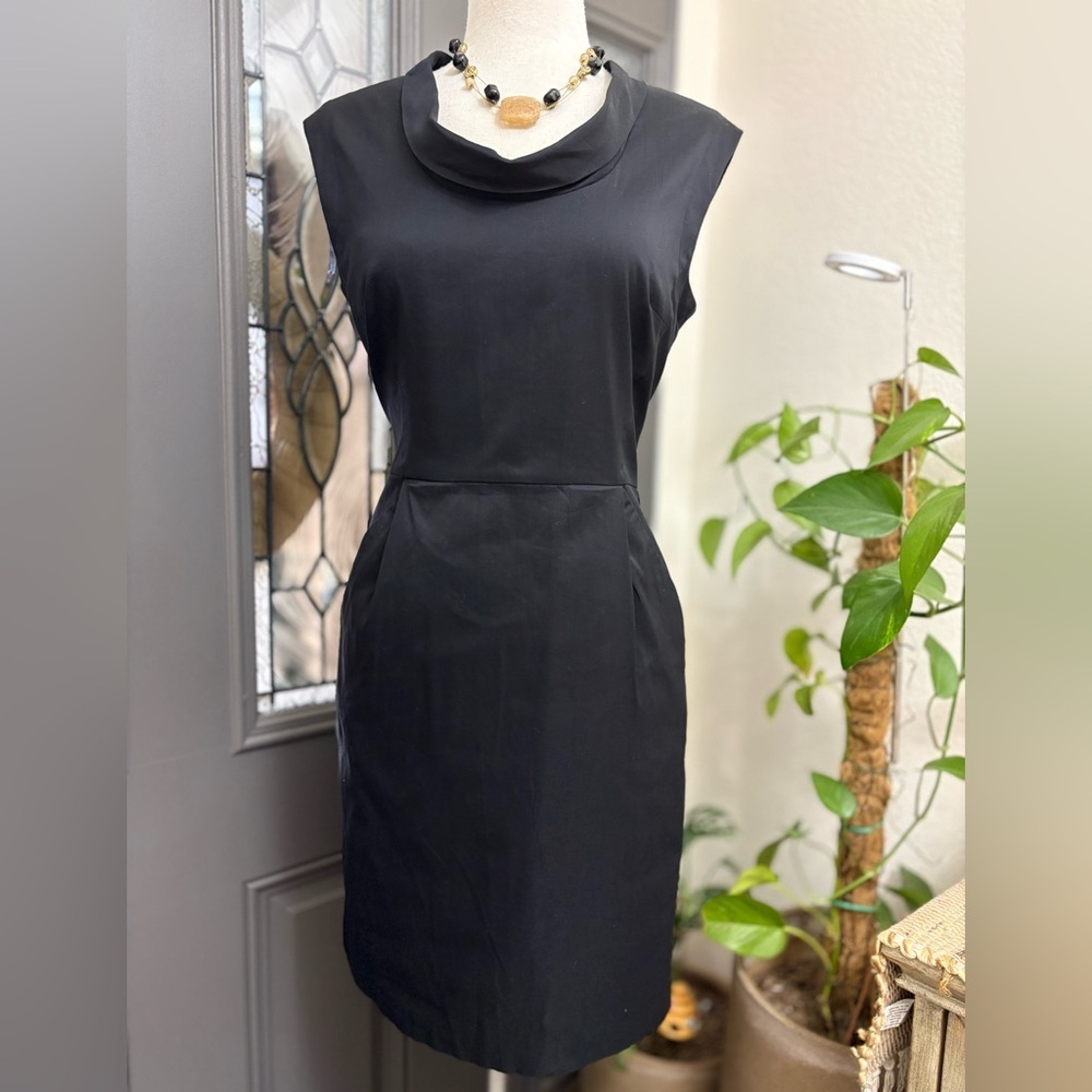 Ann Taylor Black Sleeveless Midi Sheath Dress